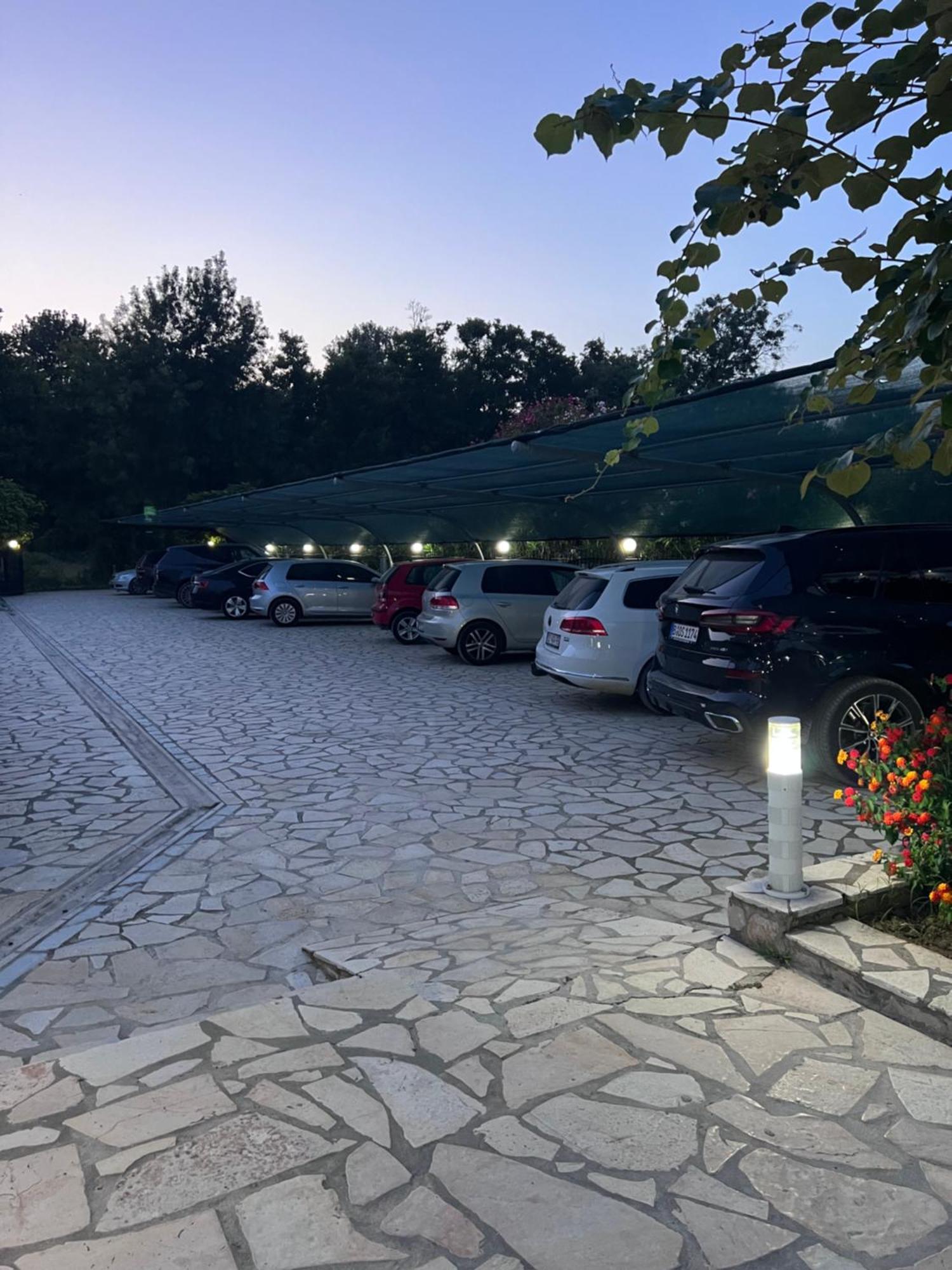 Residence Leora Ulcinj Eksteriør bilde